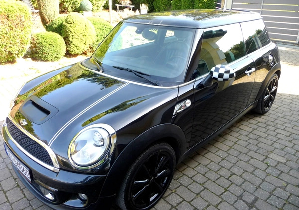 MINI Cooper cena 34900 przebieg: 143000, rok produkcji 2011 z Stęszew małe 742